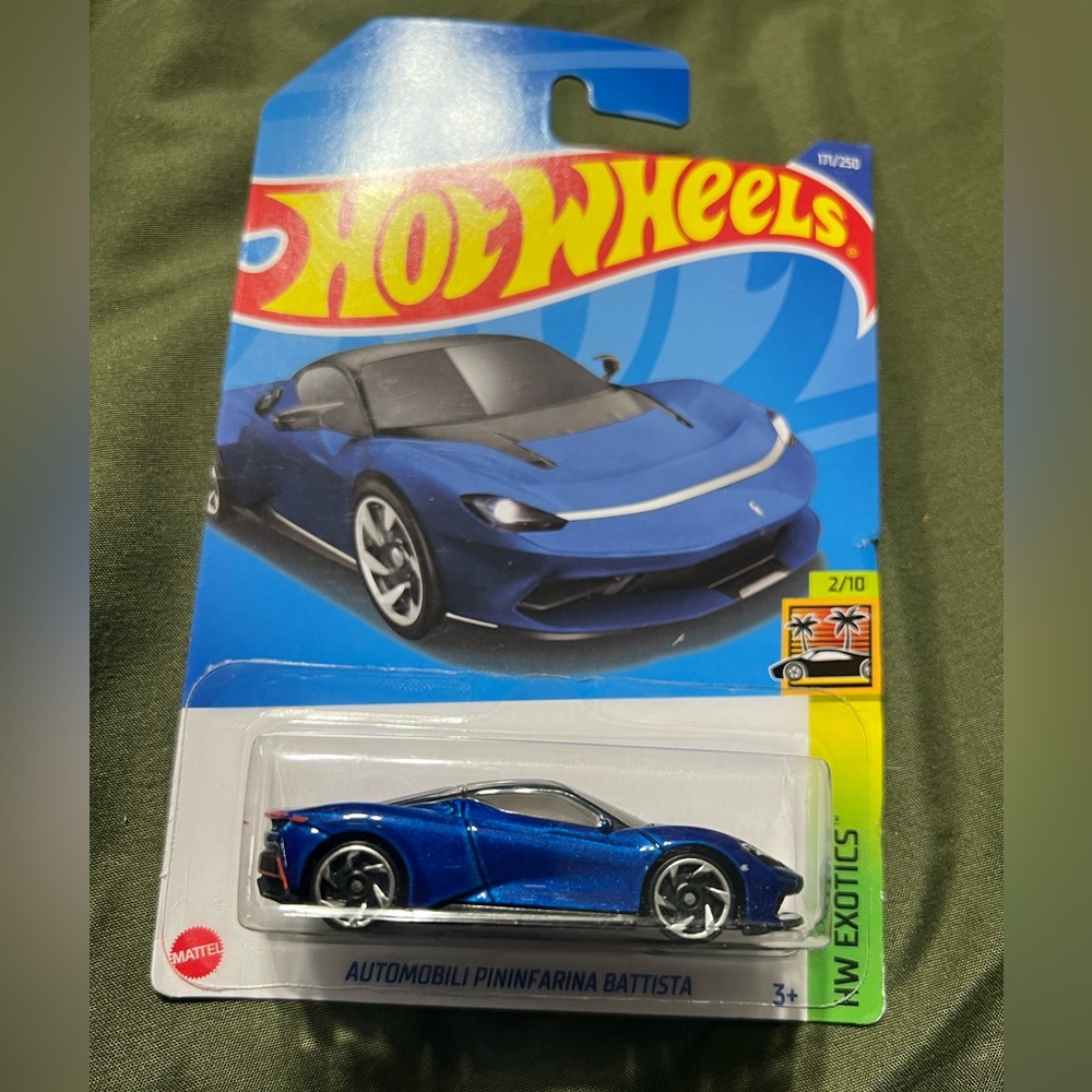 Automobile Pininfarina Battista Hot Wheels